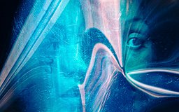 Deux ombres de deux images dont les regards se croisent